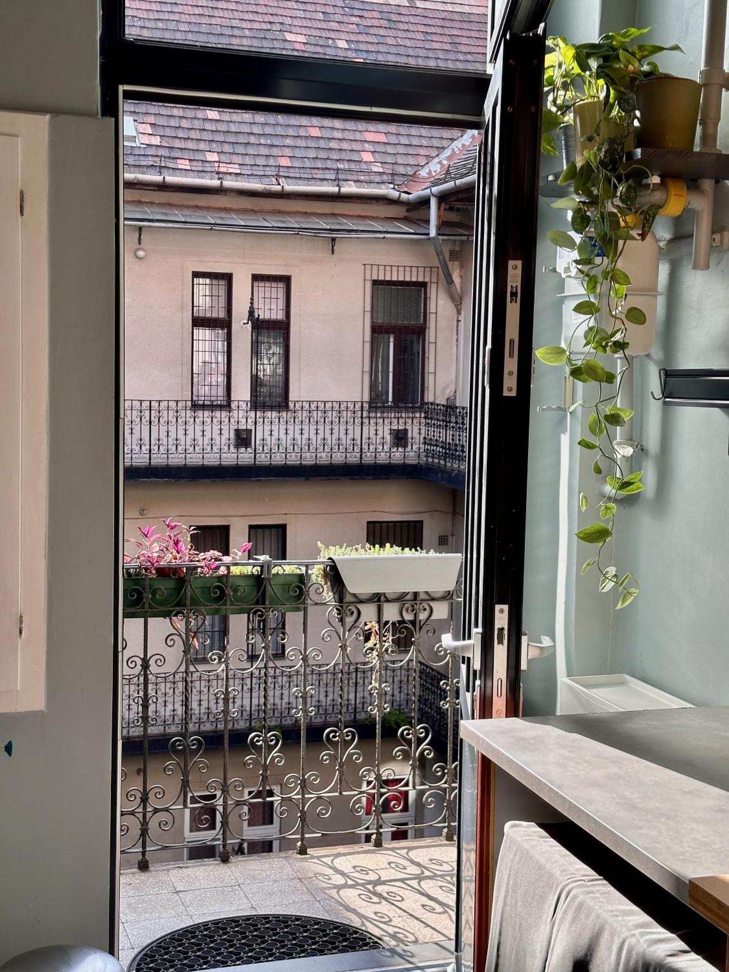 Centrally Located Studio near Keleti Pályaudvar Budapest Exterior foto